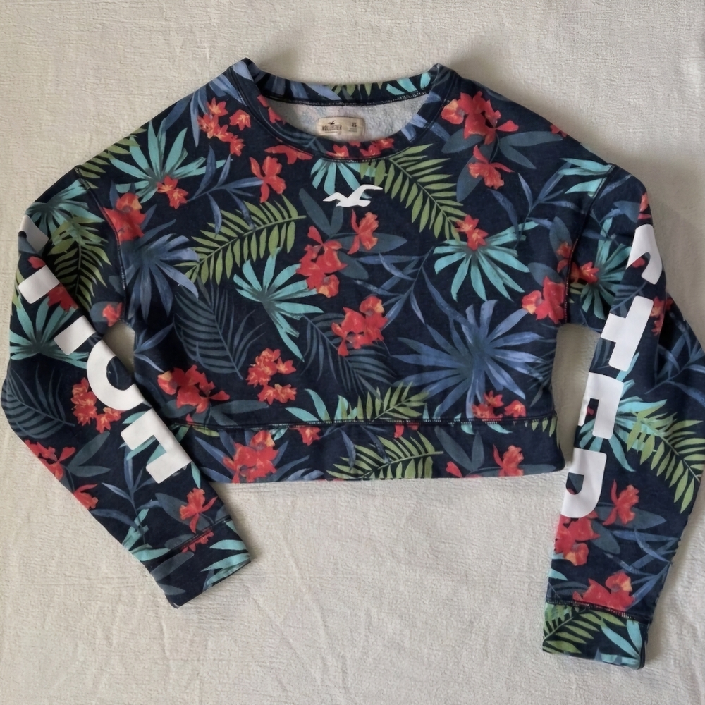 HOLLISTER S crop shirt
